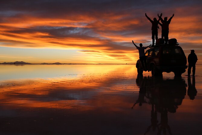 5-Hour Uyuni Salt Flat Tour Stargazing and Sunset/Sunrise In Group - Five things to know before you book