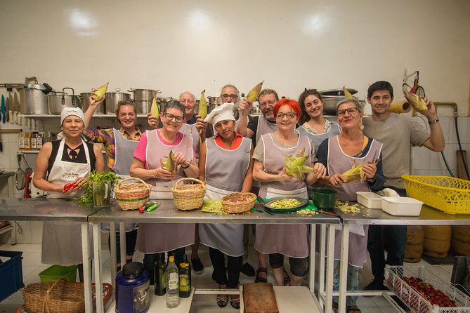 Adelante Mujer Bolivian Cooking Workshops - Cocktails, conversation, and the social side