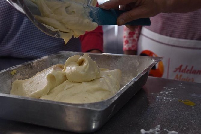 Adelante Mujer Bolivian Cooking Workshops - Group size and the question of personal attention