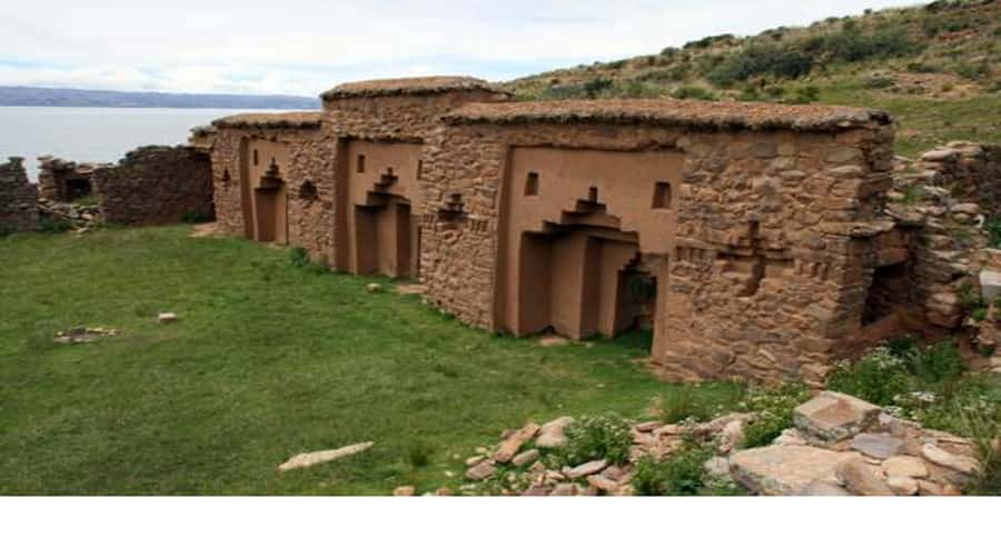 Copacabana: Isla del Sol and Moon Island Day Tour - 8:00 AM in Copacabana, then across Lake Titicaca