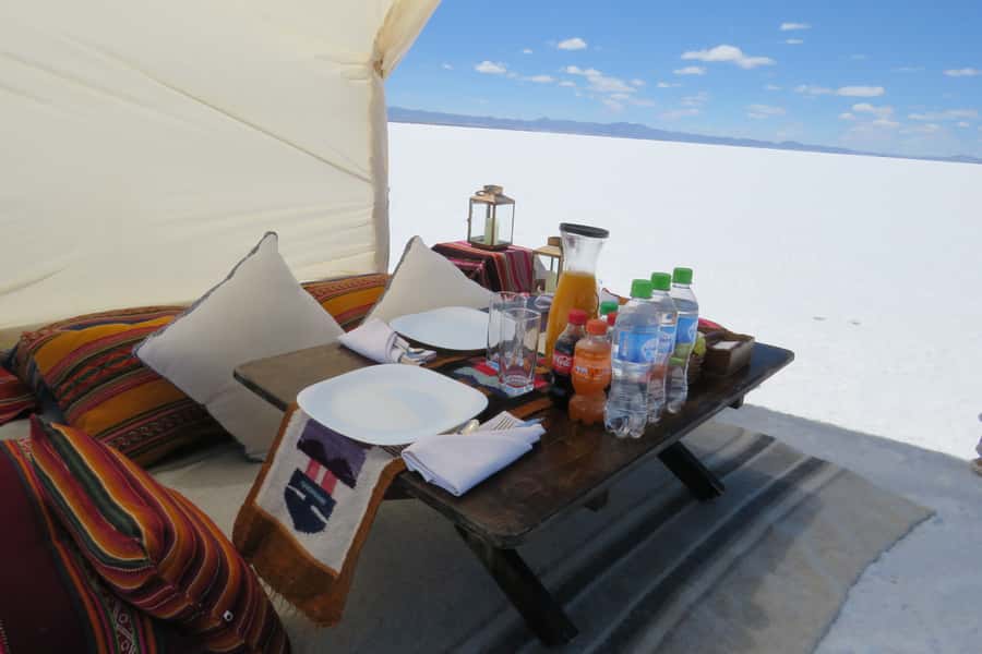 From La Paz: 1-Day 1-Night Uyuni Salt Flats Tour by Flight - Incahuasi Island and its giant cacti