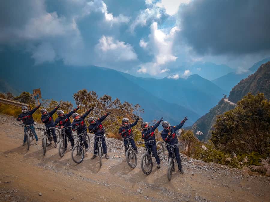 From La Paz: 3-Day Biking Tour Death Road & Uyuni Salt Flats - Why this three-day route is worth considering
