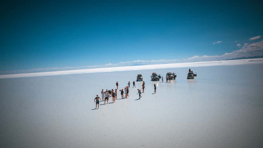 From La Paz: 3-Day Uyuni Salt Flat and Incahuasi Island Tour - Incahuasi Island and its tall cacti