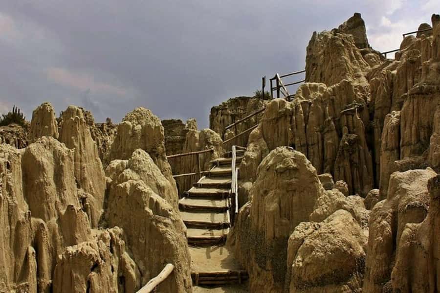From La Paz: Day Trip to Chacaltaya and Moon Valley - Two very different stops in one long day
