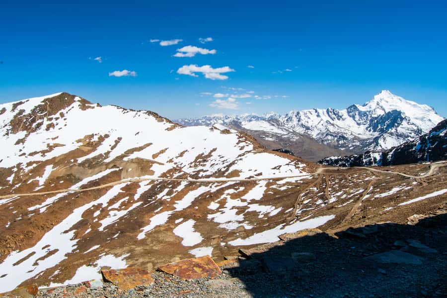 From La Paz: Day Trip to Chacaltaya and Moon Valley - Who should choose this La Paz day trip?
