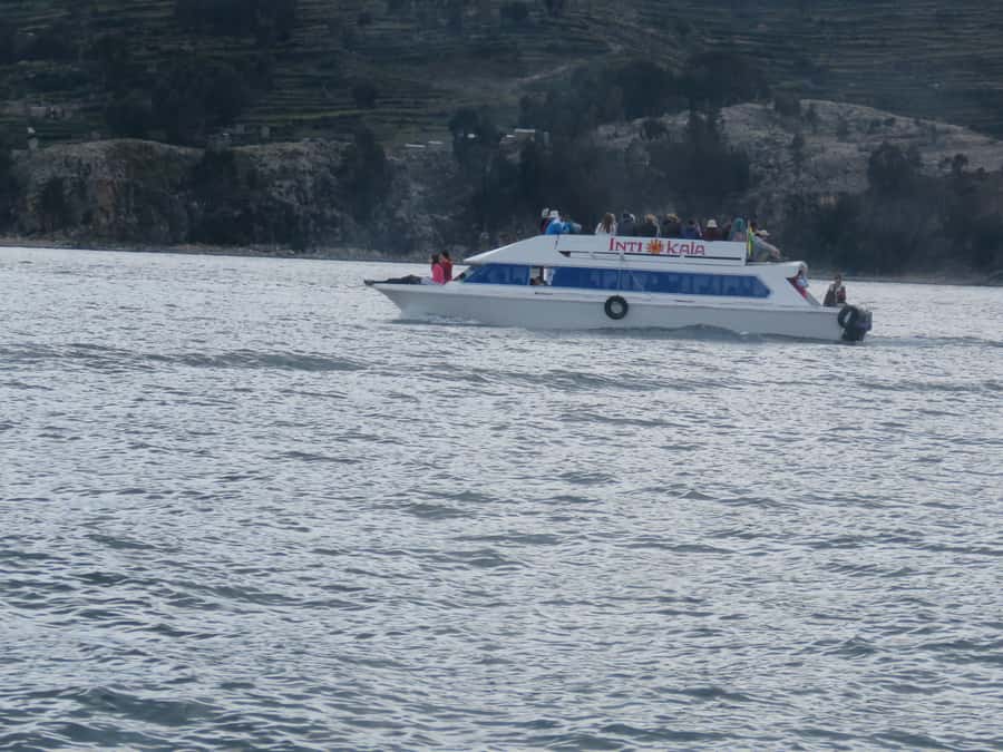 From La Paz: Lake Titicaca and Copacabana Private Tour - What the private format is worth at $279