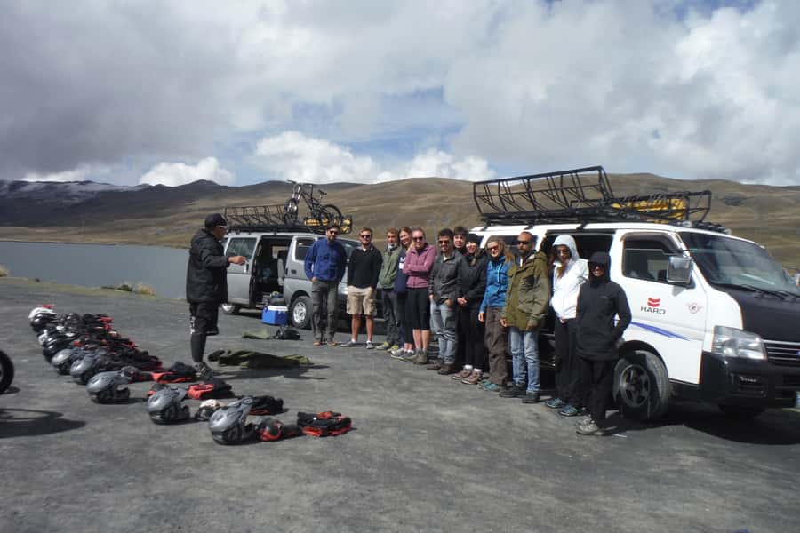 From La Paz: The World's Most Dangerous Road Biking Tour - Key points before you book