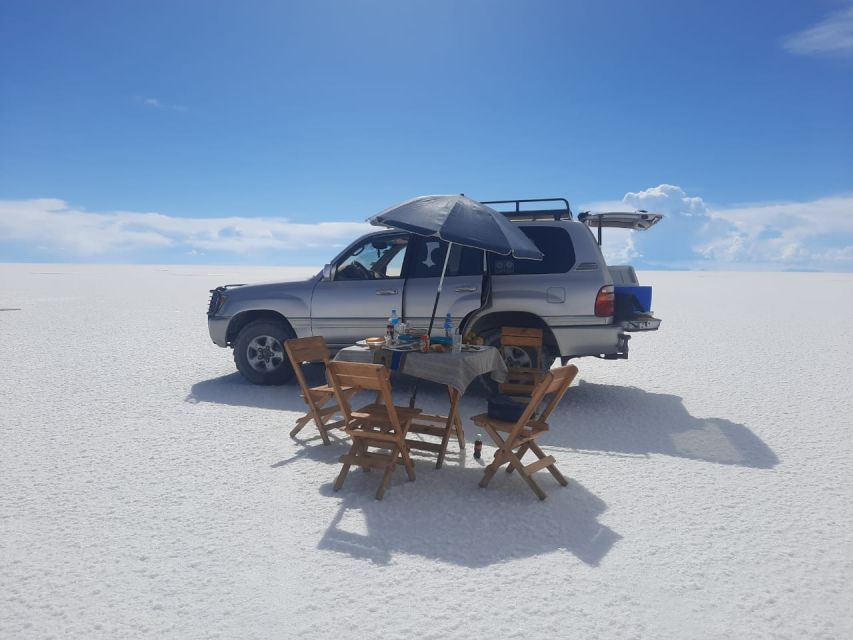 From La Paz to Atacama: Uyuni Salt Flats 4-Day Tour - Guides, comfort, and the human side of the trip