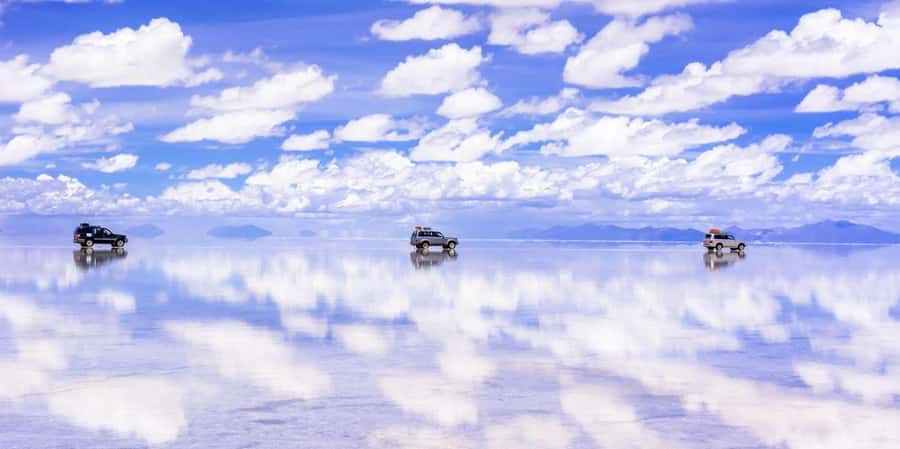From La Paz: Trip to Uyuni Salt Flats with Wine at Sunset - The overnight ride from La Paz to Uyuni