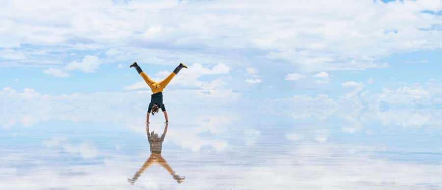 From La Paz: Uyuni Salt Flats 2-Day Tour with Bus Transfers - Sunset, wine, and the final return to Uyuni