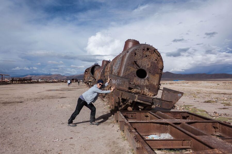 From Uyuni: Uyuni Salt Flats full day - The Dakar monument and big-sky photographs