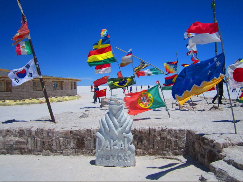 From Uyuni:Uyuni Salt Flats with Incahuasi Island |Full day| - Entering the Salar de Uyuni