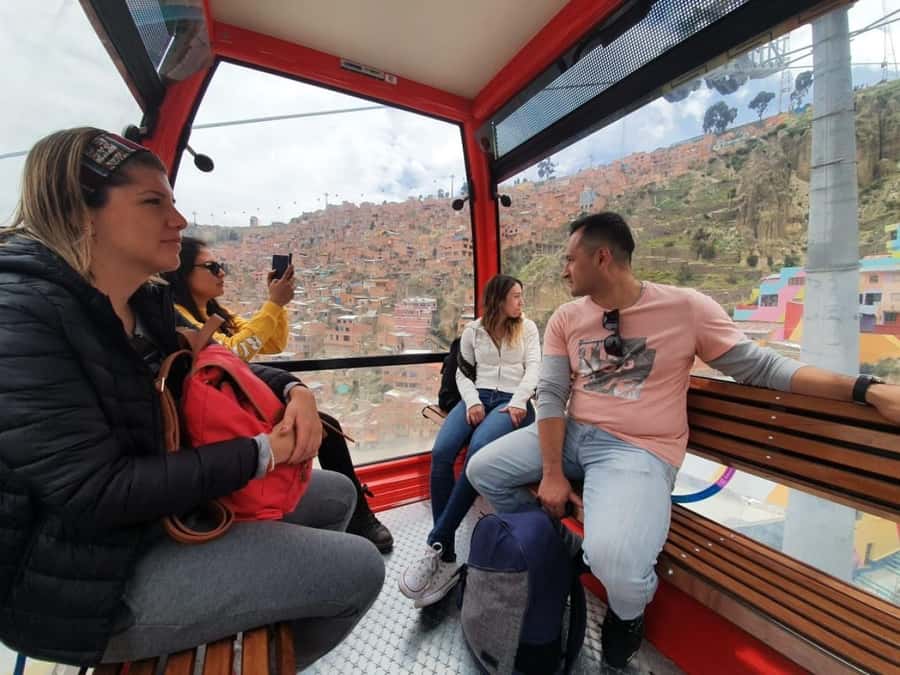 La Paz: Cable Car, Cemetery, Shaman, and El Alto Tour - Meeting the guide on Calle Murillo