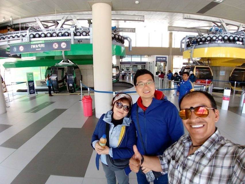 La Paz: Cable Car Ride Tour with Food Tasting - What the $88 price really covers
