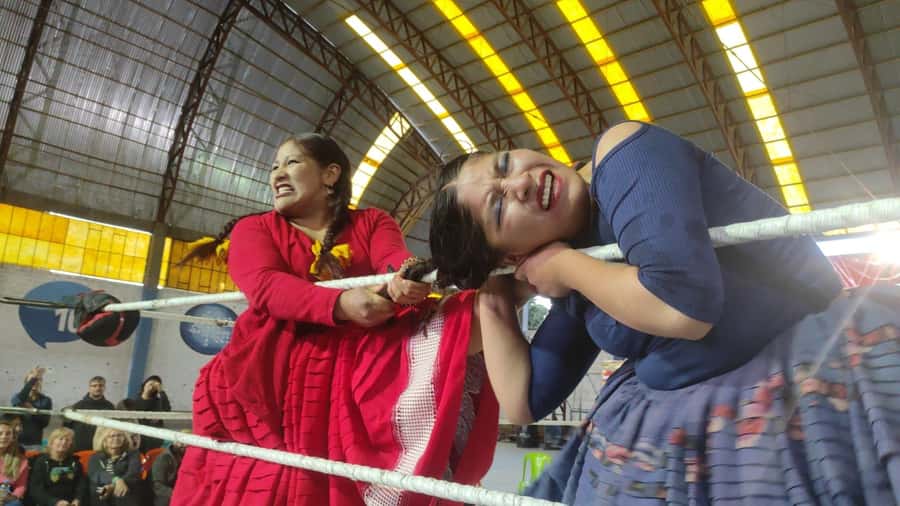 La Paz: Cholitas Wrestling Tickets and Transfer - Key points to know before you book