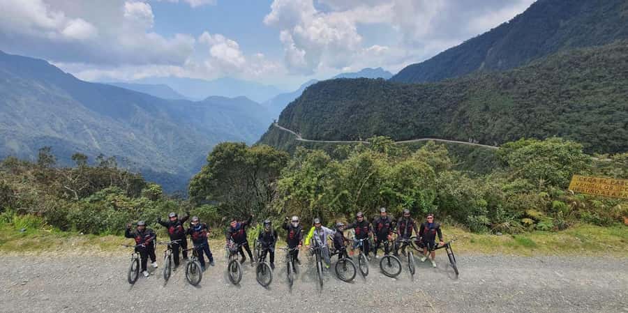 La Paz | Death by Bike Route | Lunch - Stage 2: The 10-kilometer Death Road section