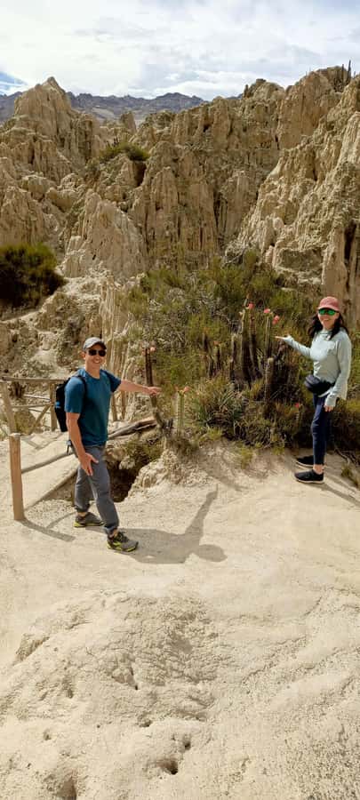 La Paz: Private City Tour with Cable Car & Moon Valley Visit - Plaza Murillo brings the city’s main landmarks together