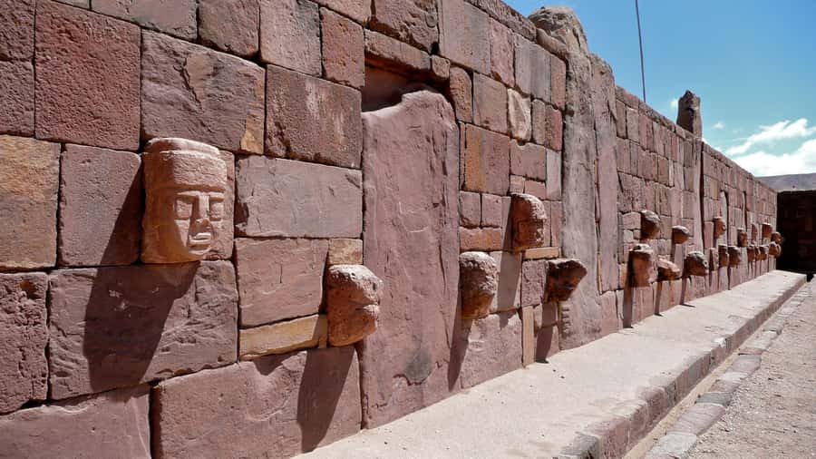 La Paz: Tiwanaku Archeological Site Full-Day Tour - Leaving La Paz around 7:30 AM