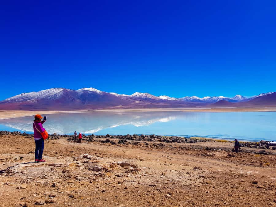 La Paz: Uyuni Salt Flats & San Pedro de Atacama 3-Day Tour - The 5 a.m. finale: geysers, hot springs, and green water