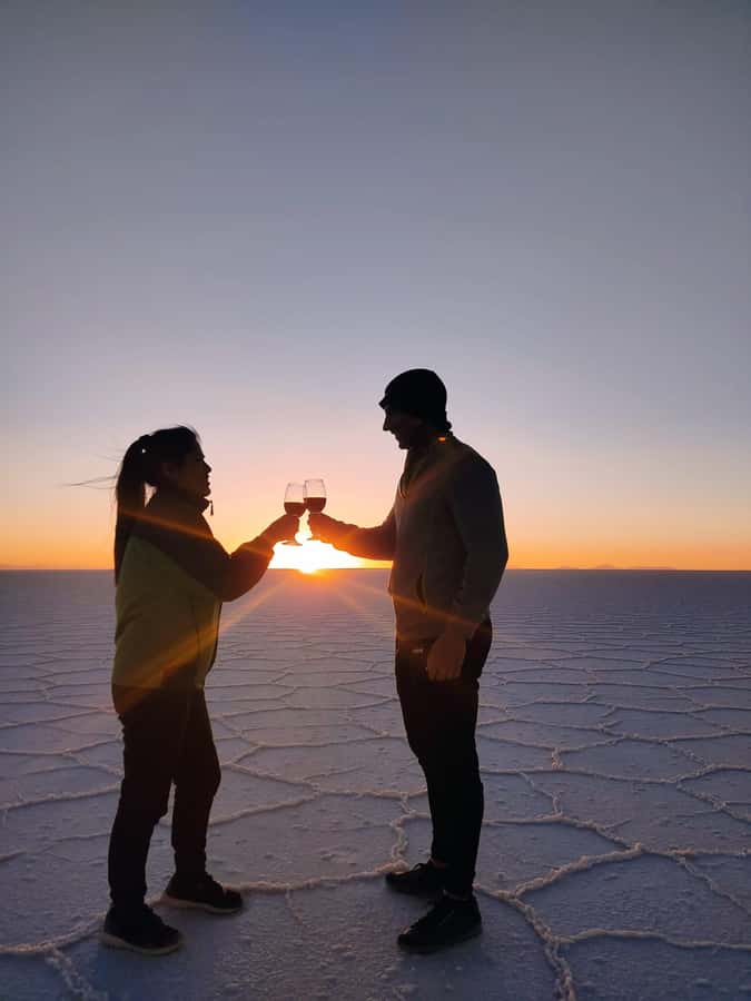 La Paz: Uyuni tour ending in Atacama Chile by bus. - Key points at a glance