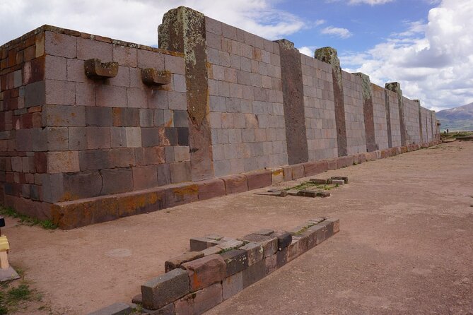 Private Tiwanaku and Titicaca Day Trip from La Paz - Afternoon viewpoints along the lakefront