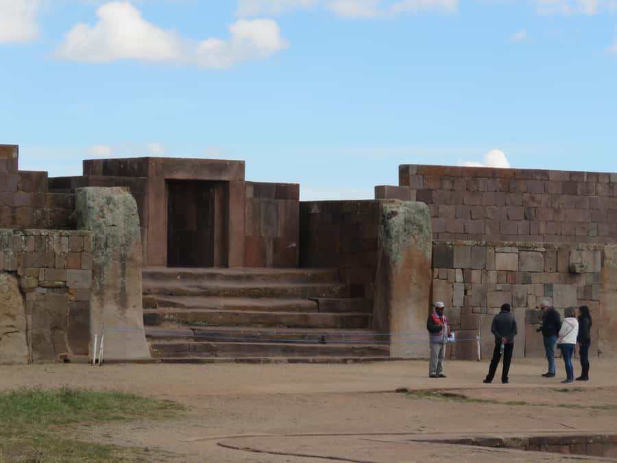 Private Tour of Tiwanaku Ruins from La Paz - The semi-subterranean temple and Putuni