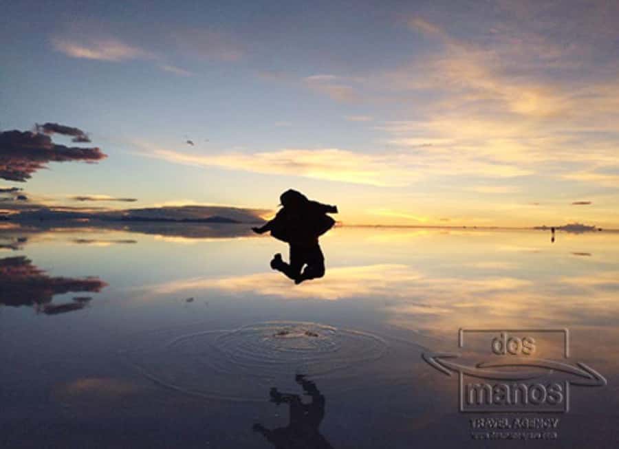 Salar de Uyuni 1 day + photo session + Sunset (English) - A full day from rusted trains to white salt