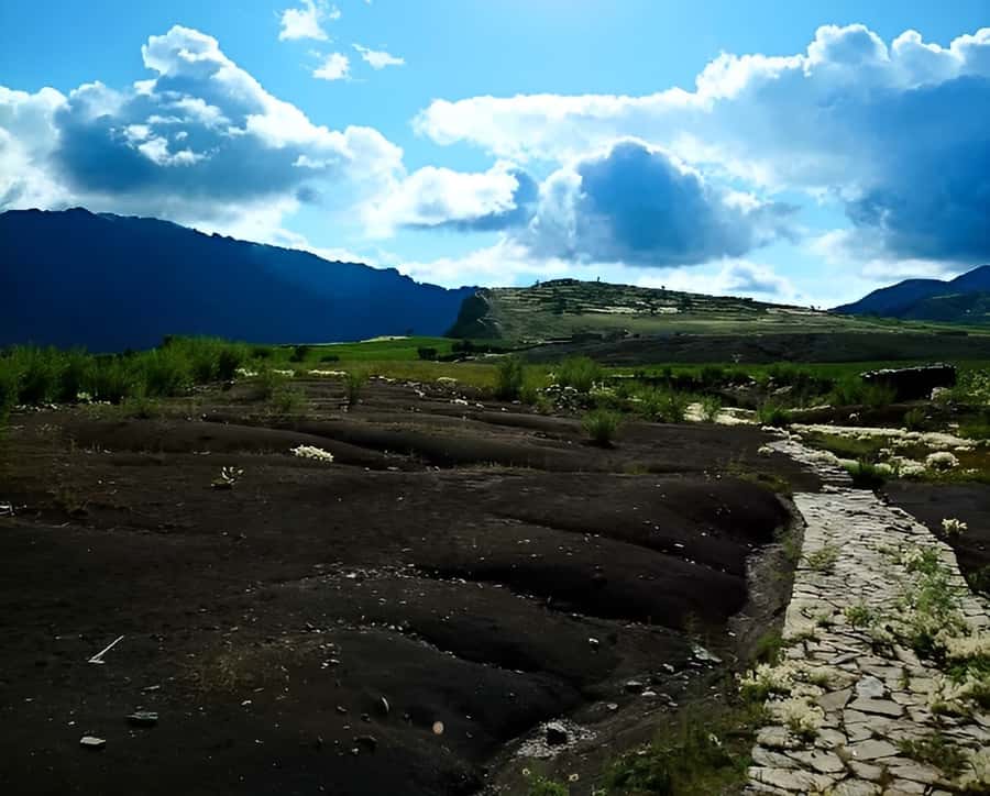 Sucre: 1-Day Trek in the Crater of Maragua and Inca Trails - Dinosaur footprints and the afternoon finale