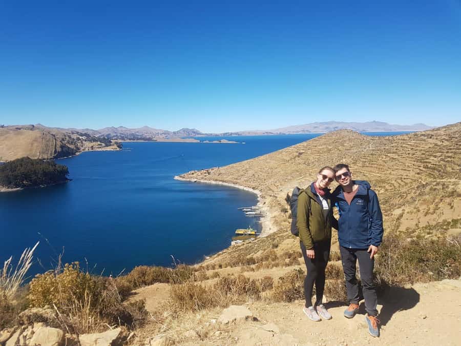 Titicaca Lake: Highlights Tour from La Paz by Bus - Lunch, drinks, and the return by boat