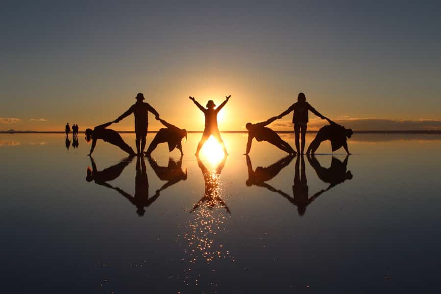 Uyuni: Classic Uyuni Salt Flats Tour + Hotel Pickup - What this Uyuni day tour is really like