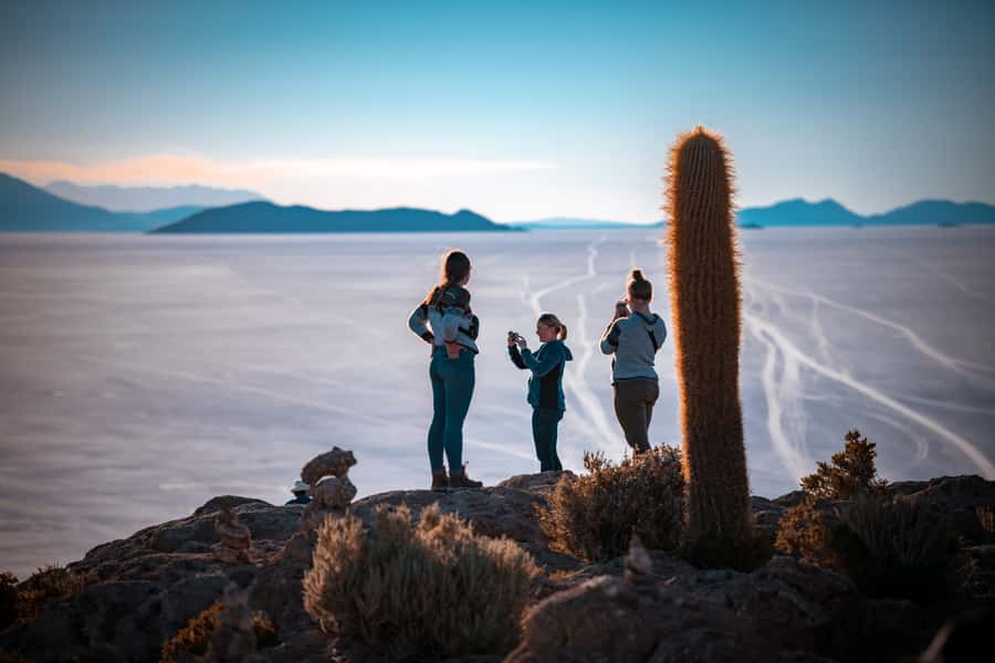 Uyuni: Guided 3-Day Tour Salt Flats & Avaroa National Park - The real conditions: altitude, cold, and rough roads
