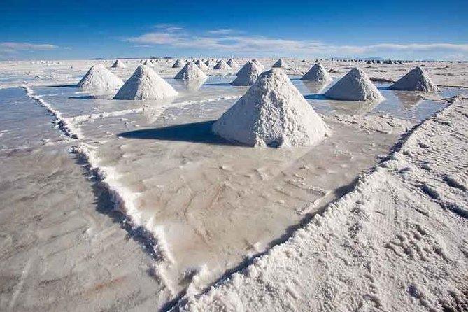 Uyuni Salt 1 day Tour with guide in English + Lunch and Sunset - Sunset on the salt flat