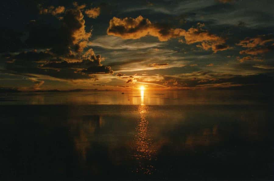 Uyuni: Sunset and Starlights Tour - Why sunset on the Uyuni Salt Flats works so well