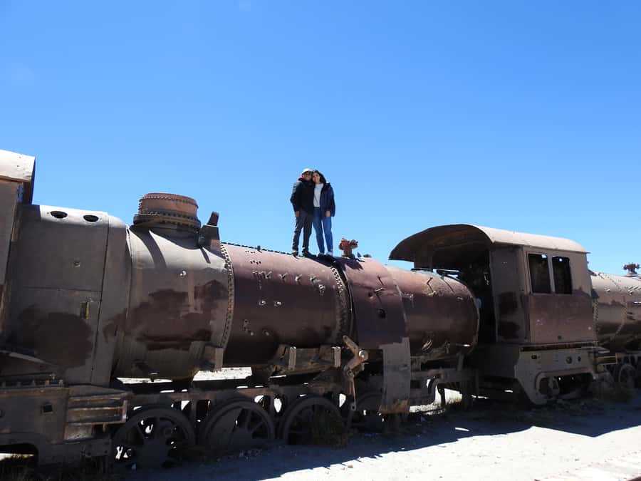 Uyuni: Uyuni Salt Flats and San Pedro de Atacama 3-Day Tour - Should you book the Uyuni to San Pedro tour?