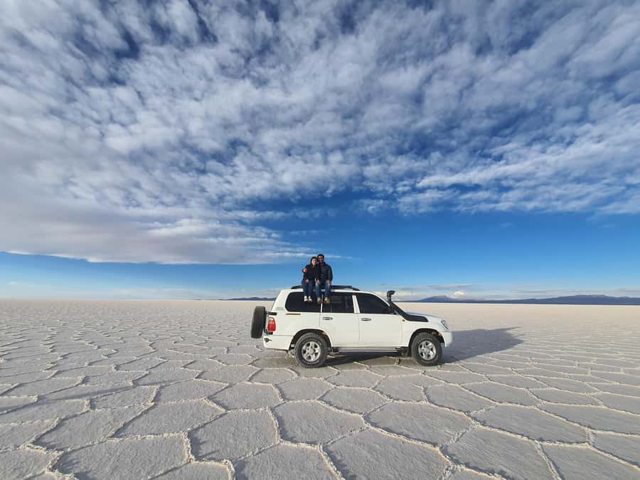 Uyuni: Uyuni Salt Flats and San Pedro de Atacama 3-Day Tour - Day two: flamingos and the red water of South Lipez