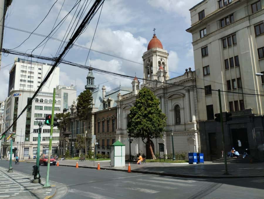 Walking city tour La Paz - Starting at 3,600 meters in central La Paz