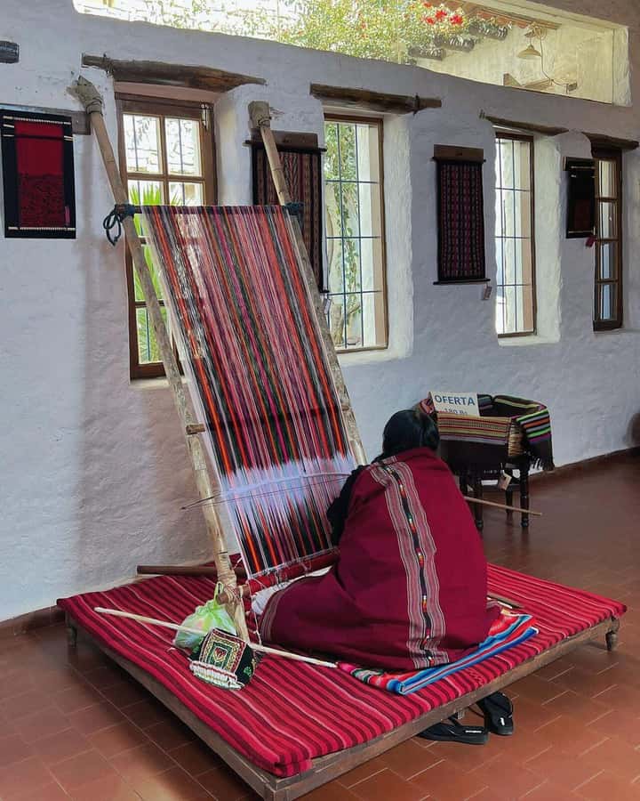 Walking tour in Sucre: History, Culture & Amazing Views - Indigenous art near Sucre