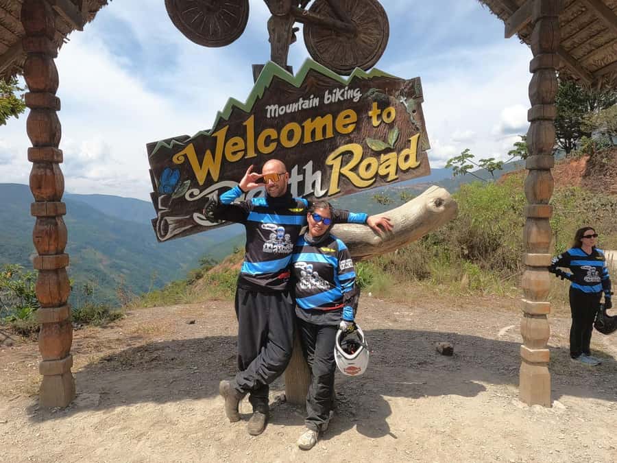 World's Most Dangerous Road "Private" Mountain Biking Trip - The morning transfer and high-altitude start